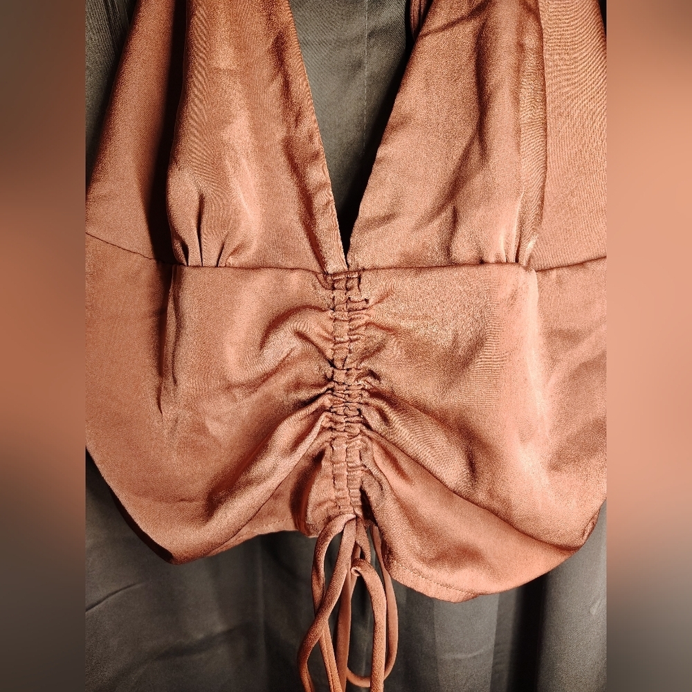 Rust Brown/ Rose Gold Ruched Top - Picture 3 of 8